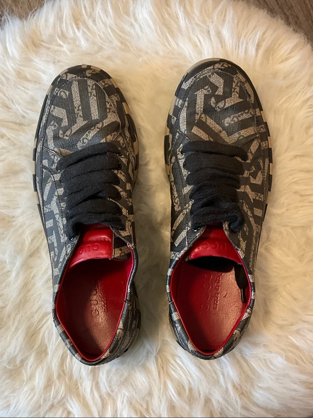 Gucci sneakers bold